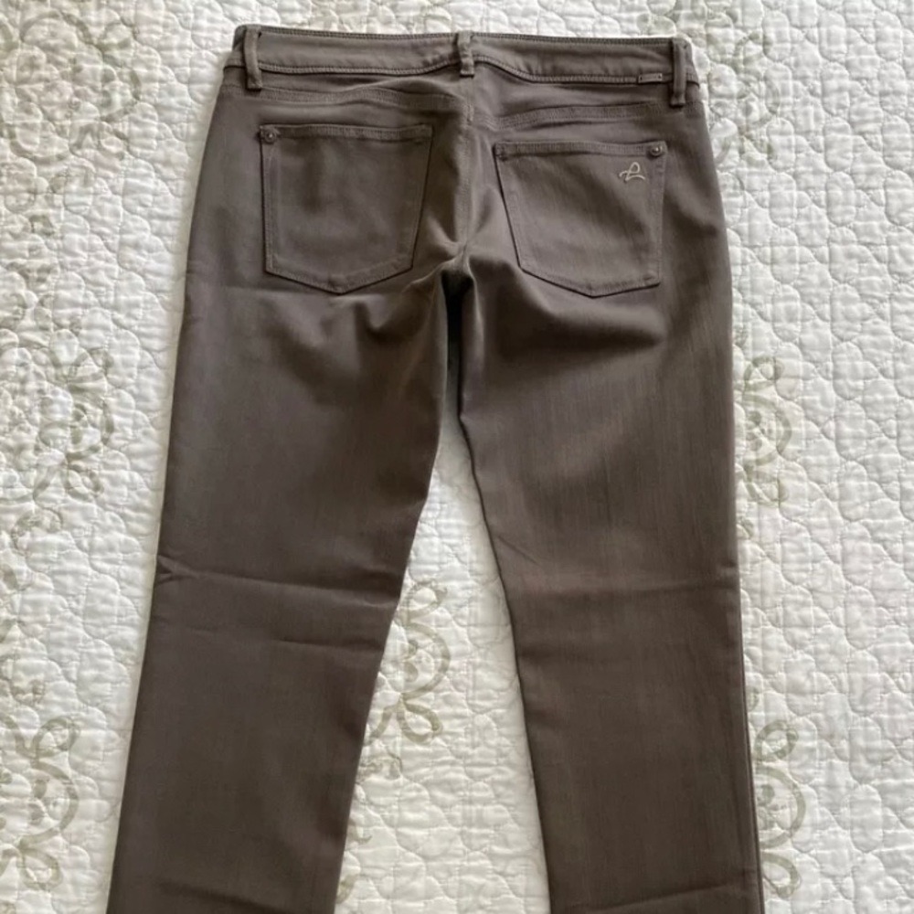 DL 1961 EUC 28 Emma jeans